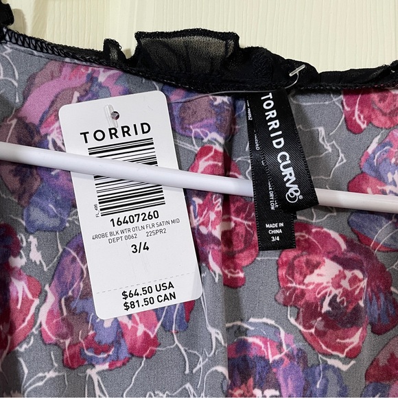 torrid Kimono Sleeve Midi Robe - Satin Floral Black Water Outline Floral 3X / 4X - Picture 14 of 16